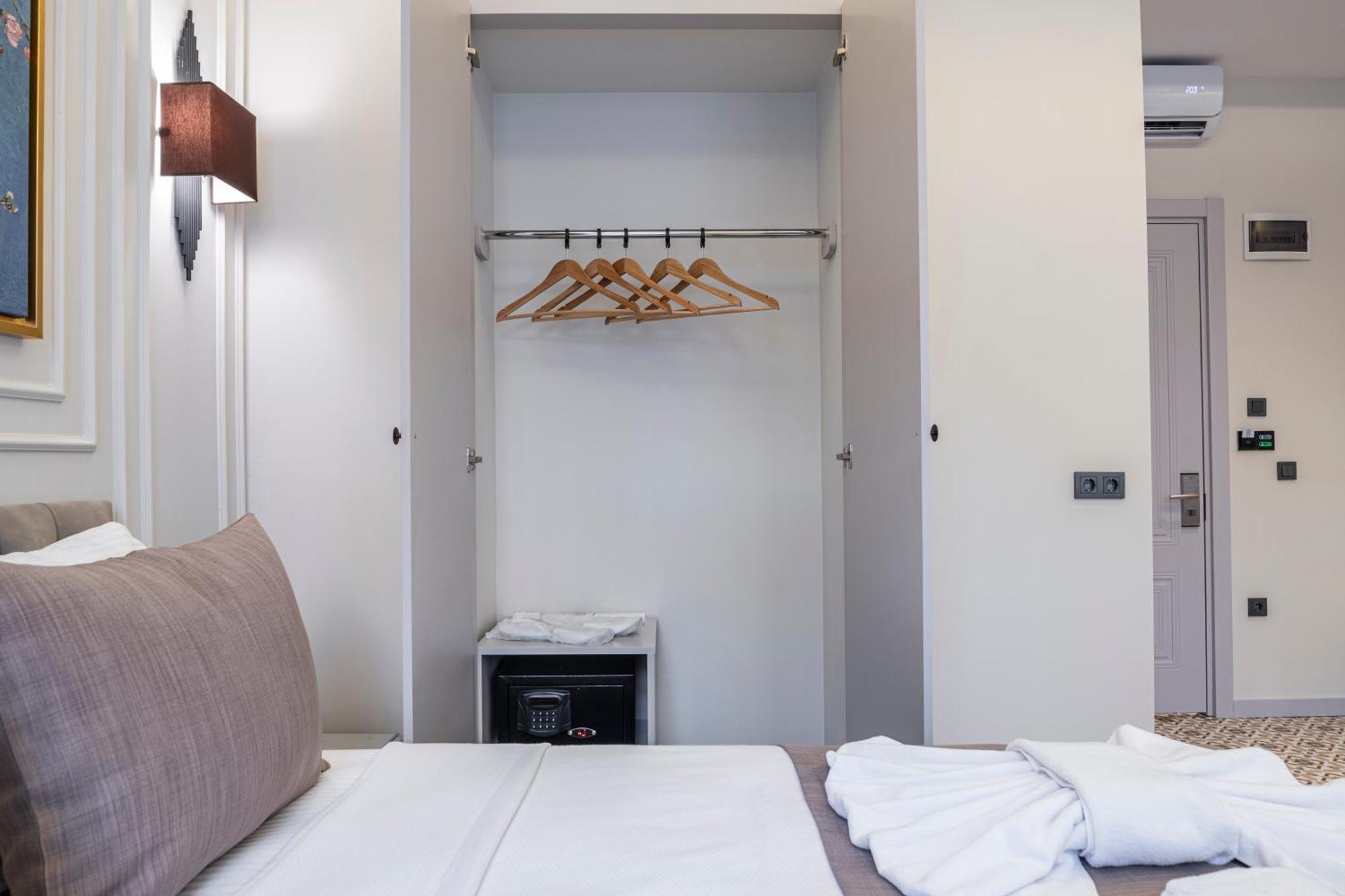Pera Luna Premium Hotel Istanbul Luaran gambar